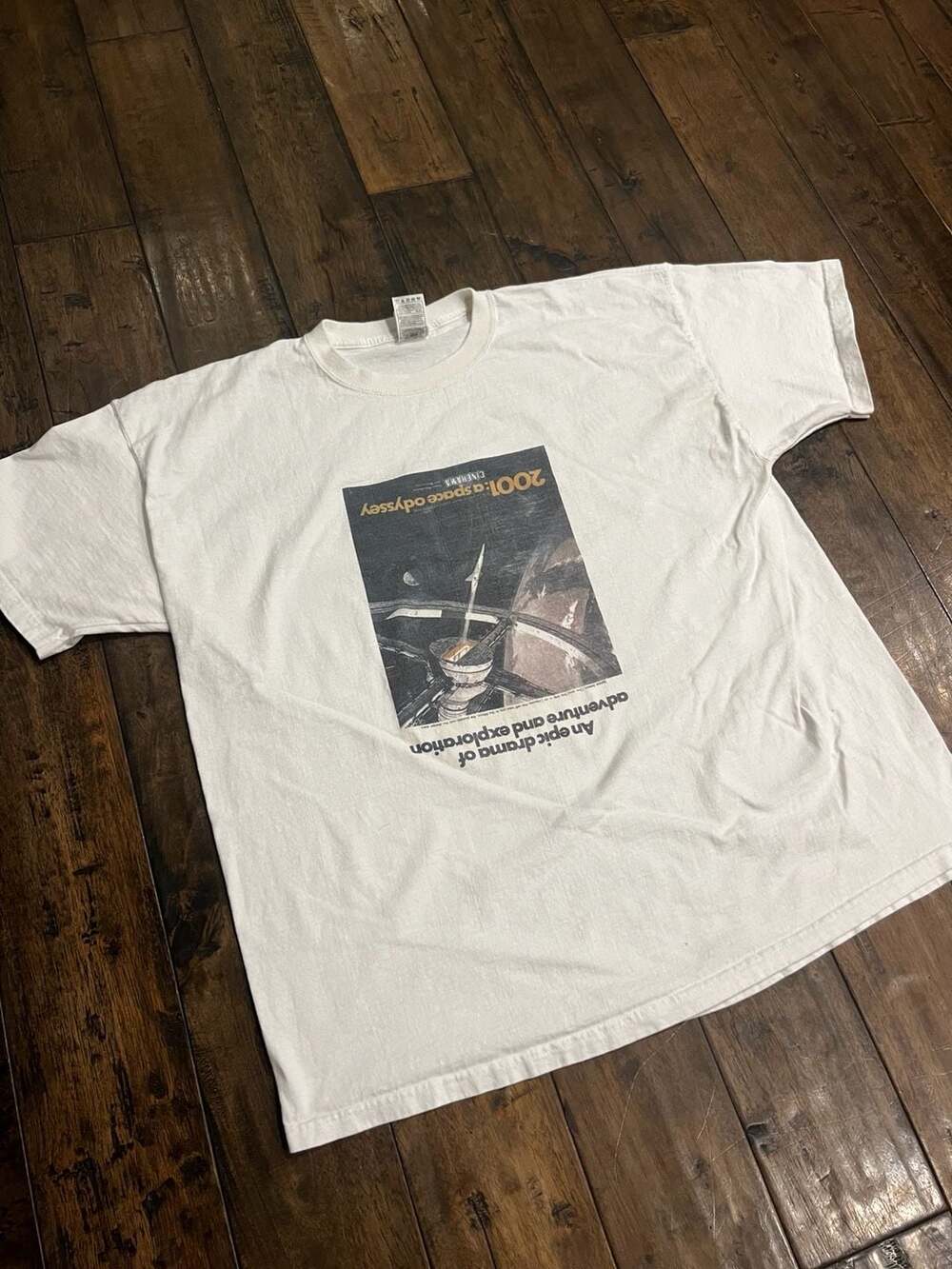 Fruit of the Loom 2001: A Space Odyssey Movie Poster T-Shirt XXL White
